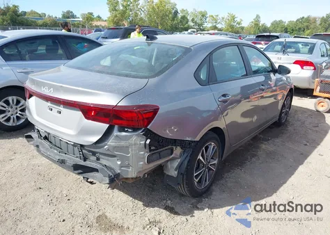 2023 Kia Forte Lxs из США, поврежденный, VIN 3KPF24ADXPE685901